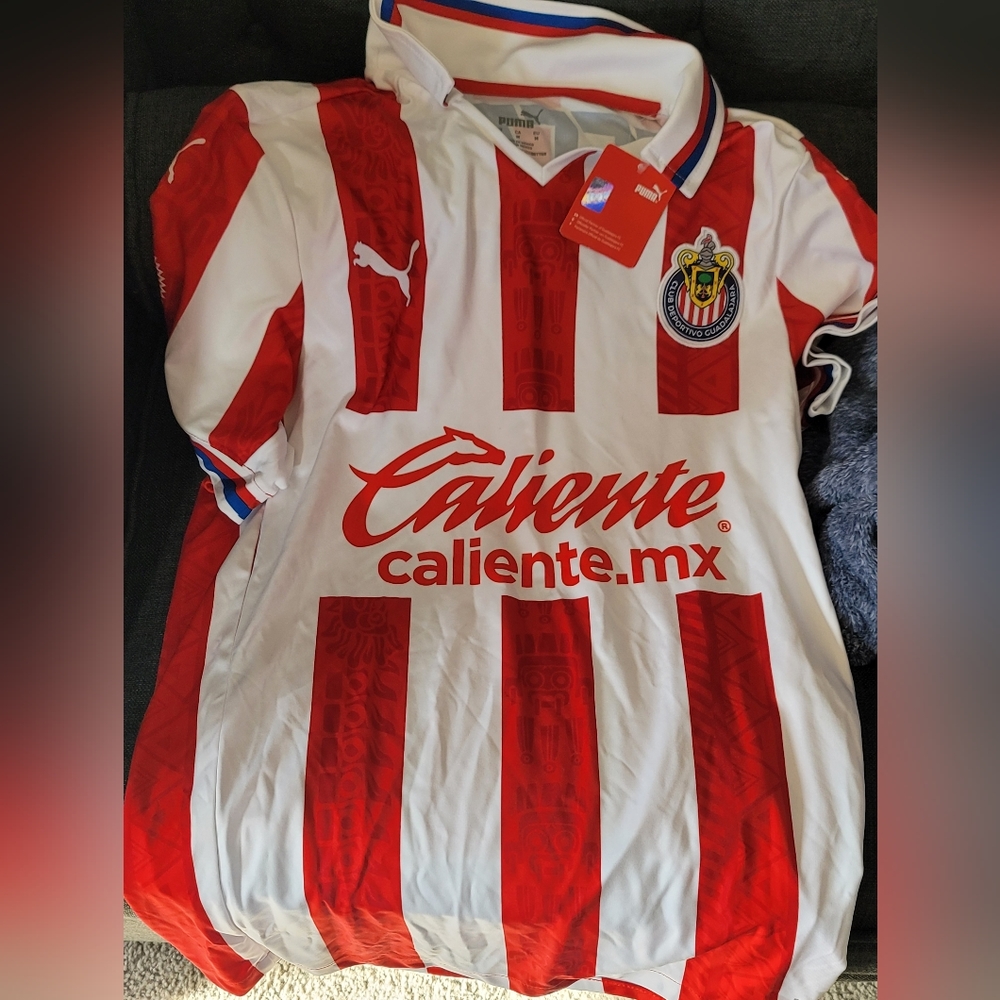 Puma Soccer Jersey size M